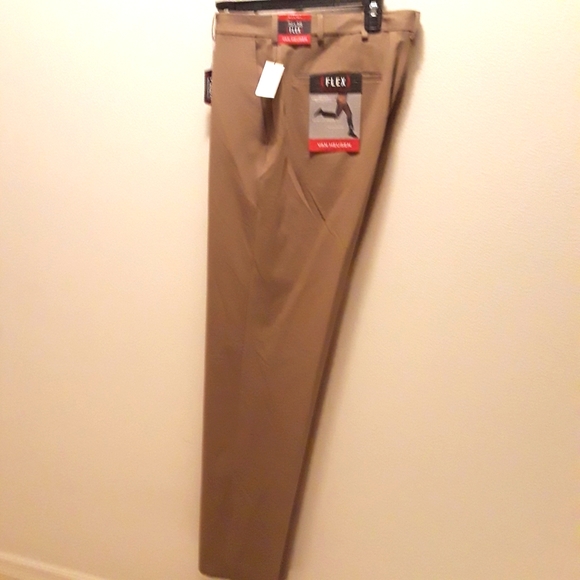 Van Heusen Big and Tall Dress Pants - Picture 6 of 6